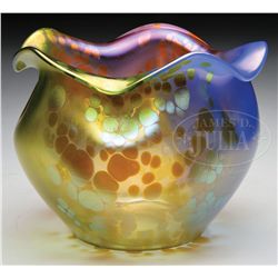 LOETZ PHANOMEN TRICOLOR VASE.