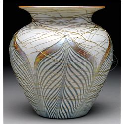 DURAND THREADED PULLED FEATHER VASE.