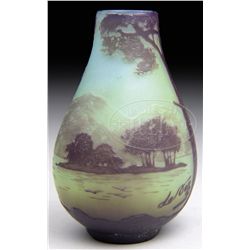 DEVEZ CAMEO CABINET VASE.