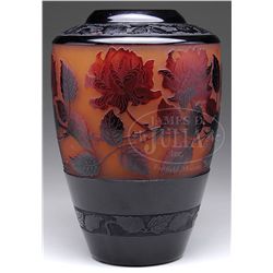D'ARGENTAL FRENCH CAMEO VASE.
