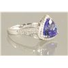 Image 3 : 4.09ct TANZANITE & DIAMOND RING