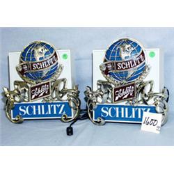 2 SCHLITZ BEER SIGN/LIGHTS OF PLASTIC. FAIR COND. H12", L10" WT. 3LBS....