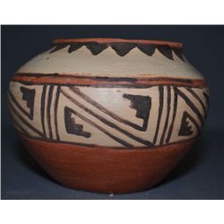 JEMEZ POTTERY JAR