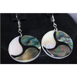 FANCY FASHION JEWELRY TRI-COLOR ROUND EARRINGS