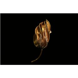 Leaf Pod Form Gold Broach,