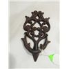 Image 1 : CONTEMPORARY CAST IRON STYLIZED DOOR KNOCKER