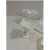 Image 2 : LOT 5 VINTAGE MILK GLASS: 2 COMPOTES, RUFFLED DISH