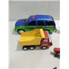 Image 2 : LOT 12 DIE CAST METAL TOYS: 10 INTERNATIONAL FARM