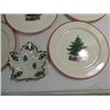Image 1 : LOT 7 CONTEMPORARY CHRISTMAS 6 DINNER PLATES &