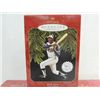 Image 2 : LOT 6 HALLMARK BASEBALL & NASCAR HOLIDAY ORNAMENTS