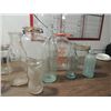Image 2 : LOT 13 VINTAGE GLASS SEAL TOP JARS: 1 GAL, 3 QUART