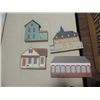Image 2 : LOT 16 (8) 2002 HUFFMAN FOLKART PAINTED BUILDINGS