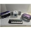 Image 1 : LOT 3 CHILD'S ELECTRONICS:  SMALL VIDEO PLAYER,