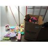 Image 1 : GIANORMOUS COLLECTION OF POLLY POCKET PLAY SETS &