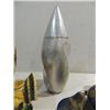 Image 2 : LOT 10 VINTAGE CERAMIC & ALUMINUM DECORATIVE ITEM: