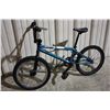 Image 1 : BLUE HARO STUNT BIKE