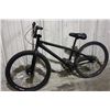Image 1 : BLACK GIANT TCX 1 SPEED BMX BIKE