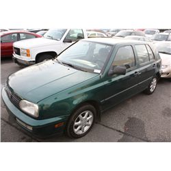 1995 VOLKSWAGEN GOLF, HATCHBACK, GREEN, VIN # 3VWFC81H8SM084361