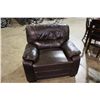 Image 2 : MODERN BROWN LEATHER SOFA, LOVE SEAT AND CHAIR SET