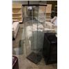 Image 1 : GLASS FOUR TEAR DISPLAY STAND