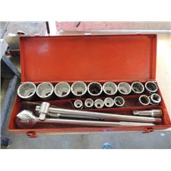 PITTSBURGH 21 PIECE 3/4" DRIVE SOCKET & WRENCH SET