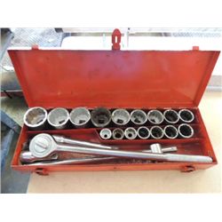 PITTSBURGH 21 PIECE 3/4" DRIVE SOCKET & WRENCH SET