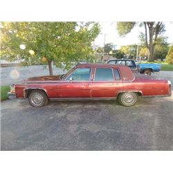 1989 CAILLAC BROUGHM 4 DOOR CAR 129560MILES RUNS G