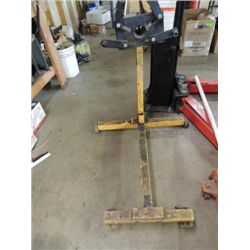 CENTRAL HYDRAULICS #32916 1000LB ENGINE STAND