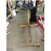 Image 1 : CENTRAL HYDRAULICS #32916 1000LB ENGINE STAND