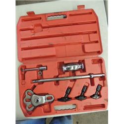 HARBOR PRODUCTS AXEL BEARING PULL TOOL SET