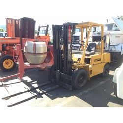 KOMATSU FG25 FORKLIFT