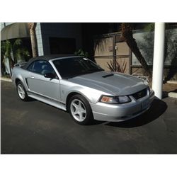 2001 FORD MUSTANG