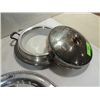 Image 2 : LOT 4 SILVER PLATED SERVING TRAY, COFFEE POT,