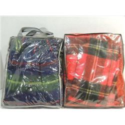 LOT 2 VINTAGE PICNIC BLANKETS & CARRYING CASE