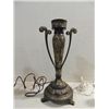 Image 3 : LOT 4 VINTAGE IETMS: 1 CAST IRON OLD LAMP, 2