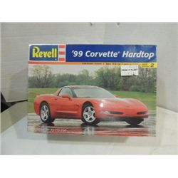 REVELL PLASTIC MODEL KIT 1999 CORVETTE HARDTOP