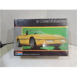 MONOGRAM PLASTIC MODEL KIT 1987 CORVETTE ROADSTER