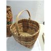Image 3 : LOT 3 WOOD WOVEN HAND BASKETS - NO MARKS