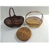 Image 3 : LOT 7 VINTAGE REED WOVEN HAND & TABLE BASKETS
