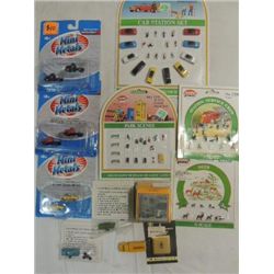 LOT 11 PACKAGES N GAUGE ACCENT SETS: PEOPLE, TRUCK