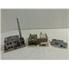 Image 1 : LOT 4 N GAUGE ASSEMBLED BUILDINGS: PAINT FACTORY,
