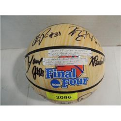 2004-05 NCAA FINAL 4 BASKETBALL 12 AUTOGRAPHS NO