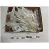 Image 1 : LOT 28 BRASS & CERAMIC DRAWER HANDLE HARDWARE