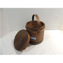 VINTAGE WOOD & METAL STRAP LIDDED BUCKET