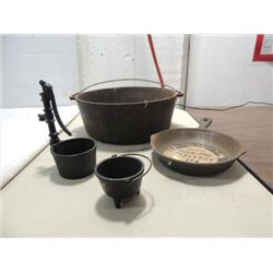 LOT 4 VINTAGE CAST IRON KETTLE, SKILLET & 2 MINI