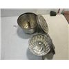 Image 3 : LOT 5 VINTAGE METAL ITEMS: ENAMAL COLANDER, 2