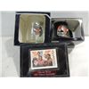 Image 1 : LOT 3 CHICAGO BULLS BASKETBALL COLLECTIBLES: 2