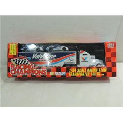 1997 RACING CHAMPIONS 1/64 SCALE VALVOLINE SEMI