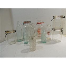 LOT 13 VINTAGE GLASS SEAL TOP JARS: 1 GAL, 3 QUART