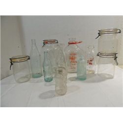 LOT 13 VINTAGE GLASS SEAL TOP JARS: 1 GAL, 3 QUART